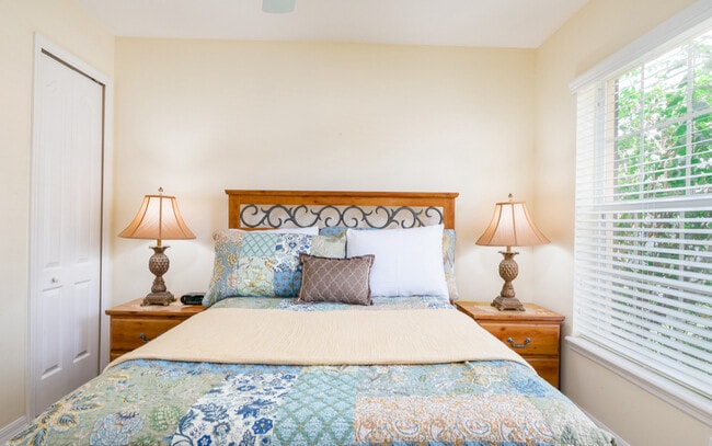 Building Photo - 2178 Royal Ridge Dr