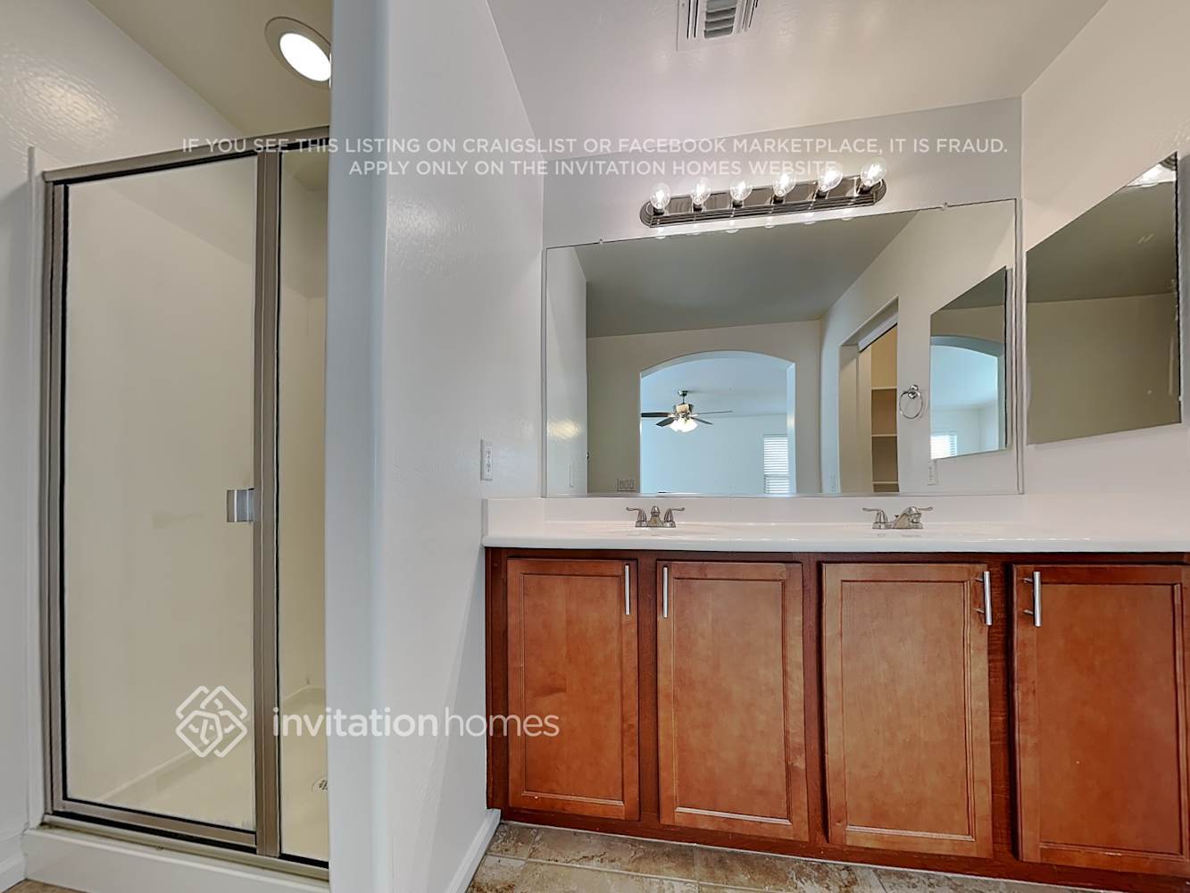 Building Photo - 1373 S Ponderosa Dr