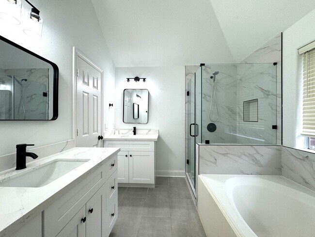 Building Photo - 3265 Jessica Ct