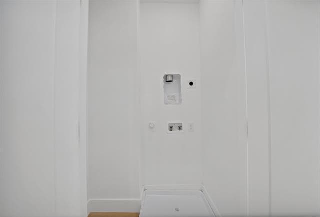 Building Photo - 2406 Scott St