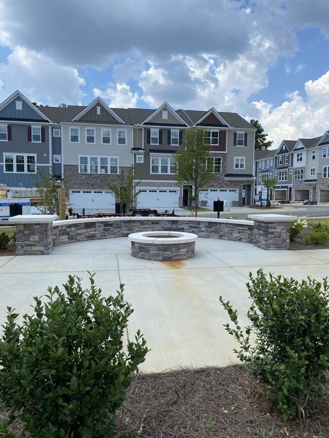 Building Photo - Coming Soon!!!  Townhome in Ardrey North