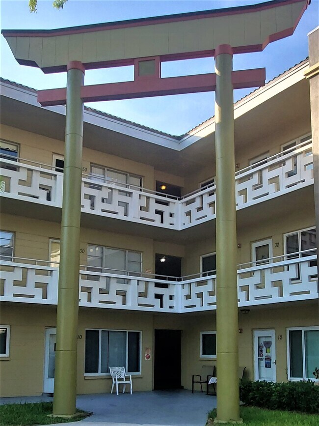 Welcome Home - parking right in front of unit - 2416 Wrld Pkwy Blvd