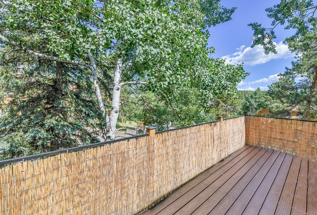 Building Photo - 30666 Sun Creek Dr