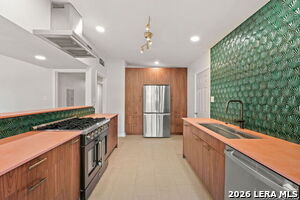 Building Photo - 214 Southbridge Dr
