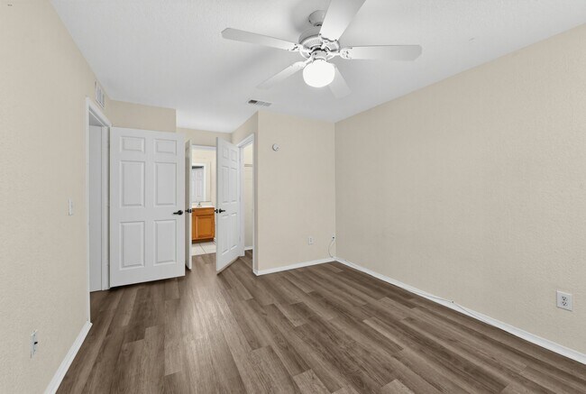 Building Photo - 4850 51st St W