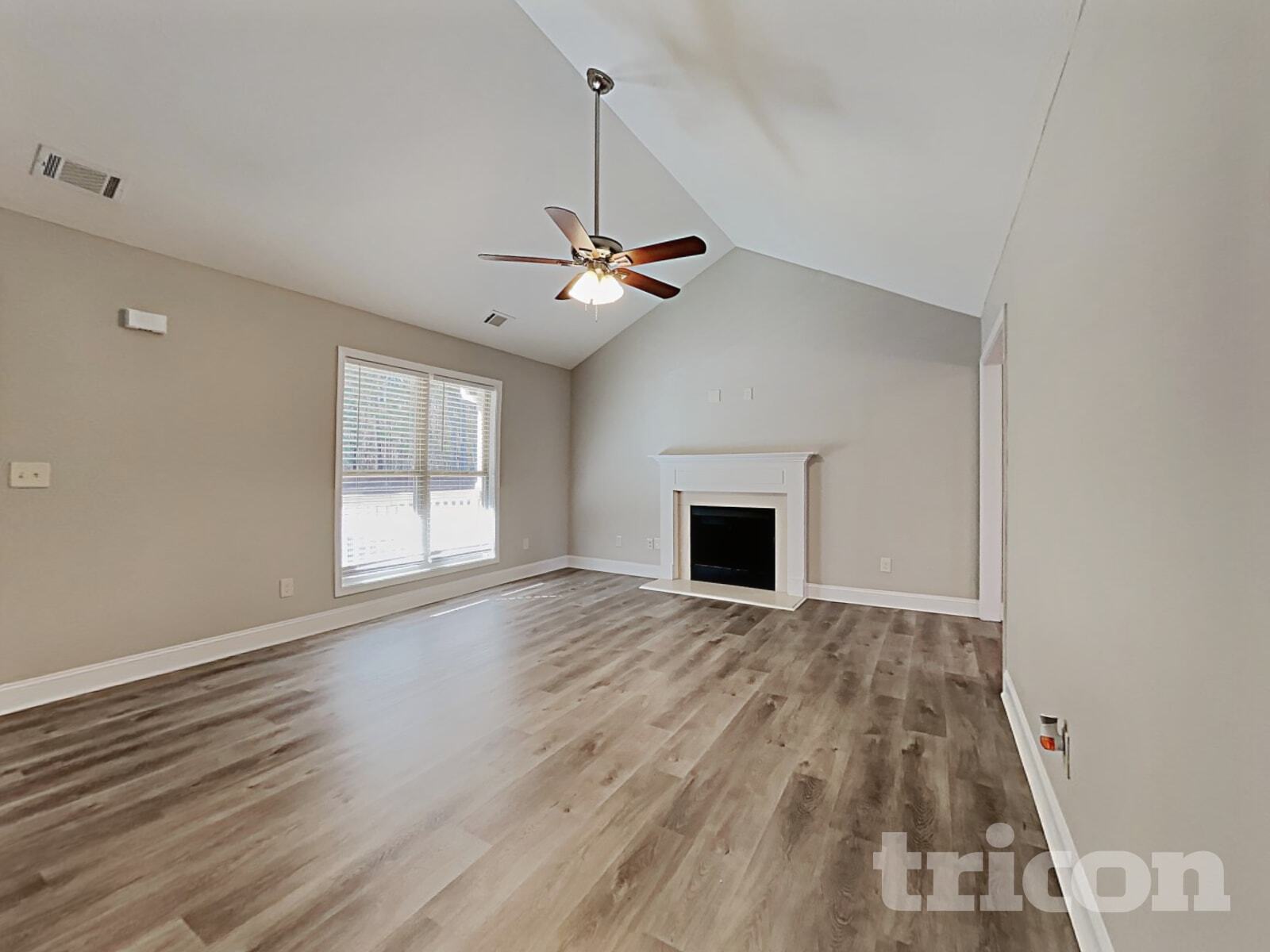 Building Photo - 1656 Deer Creek Ln