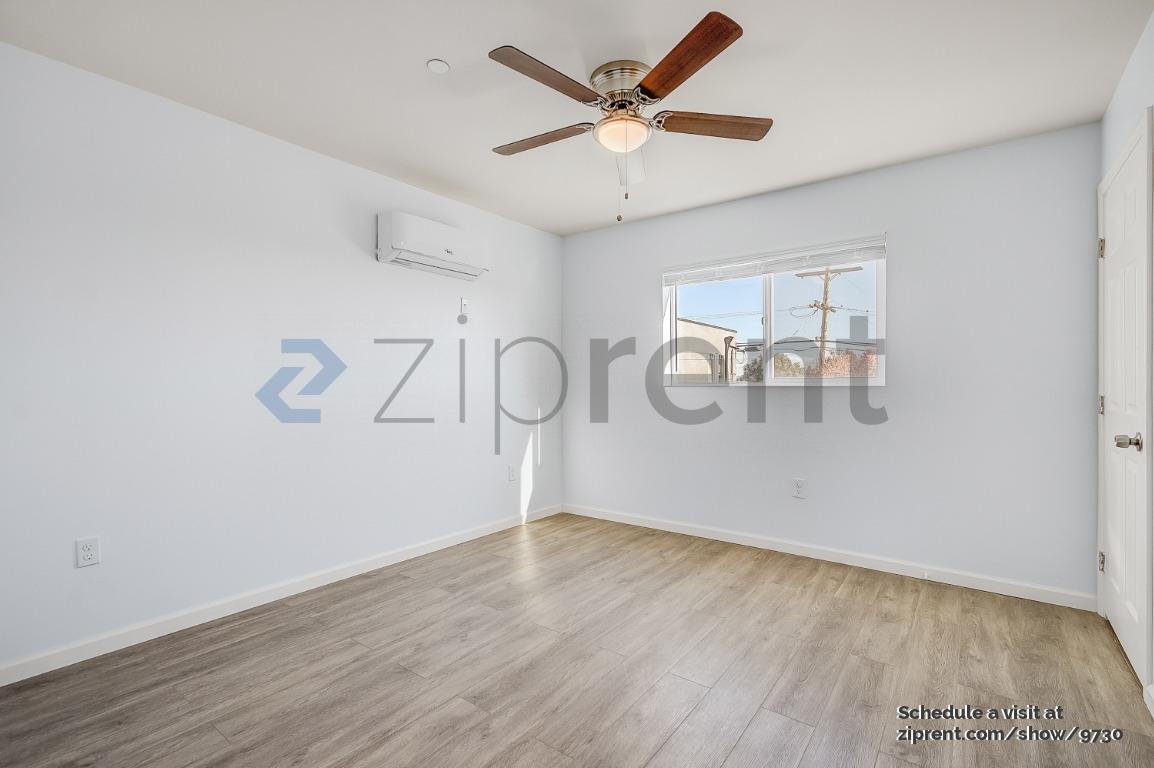 Building Photo - 969 S Lorena St