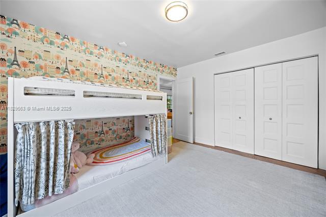 Building Photo - 235 NE 90th St