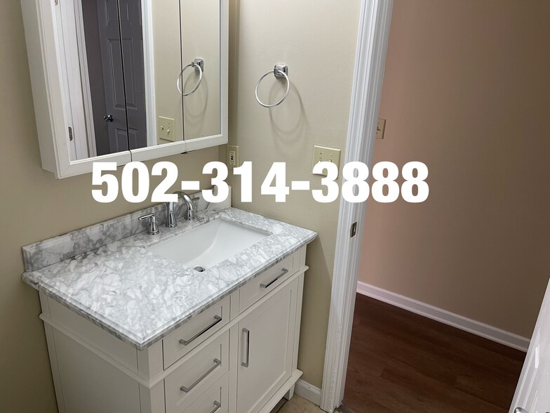 Building Photo - 3744 Chamberlain Ct