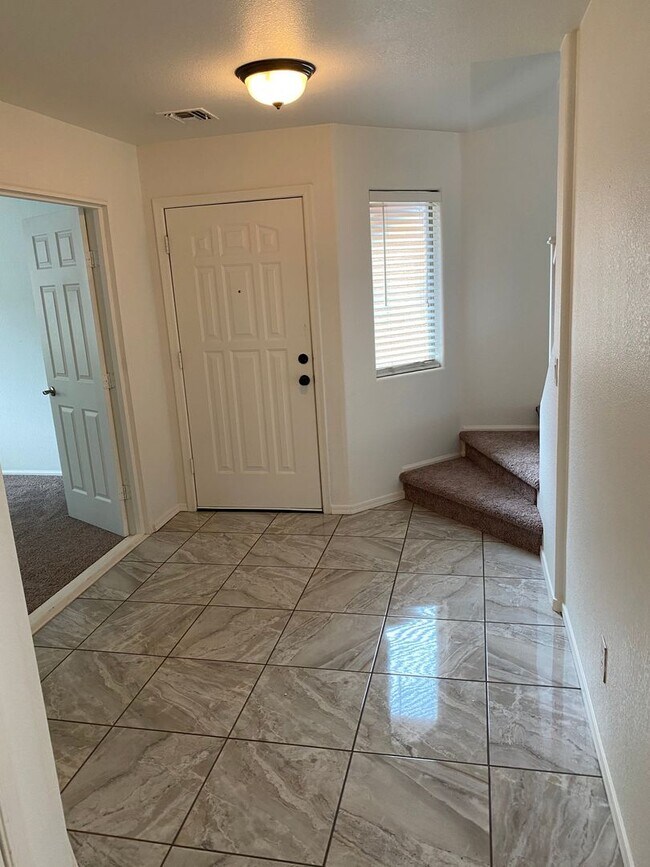 Building Photo - 4150 E Azurite Rd