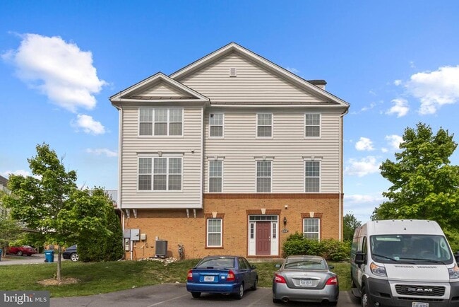 Building Photo - 43247 Loudoun Reserve Dr