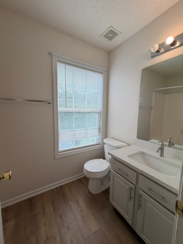 Building Photo - 25 Willow Hurst Ct