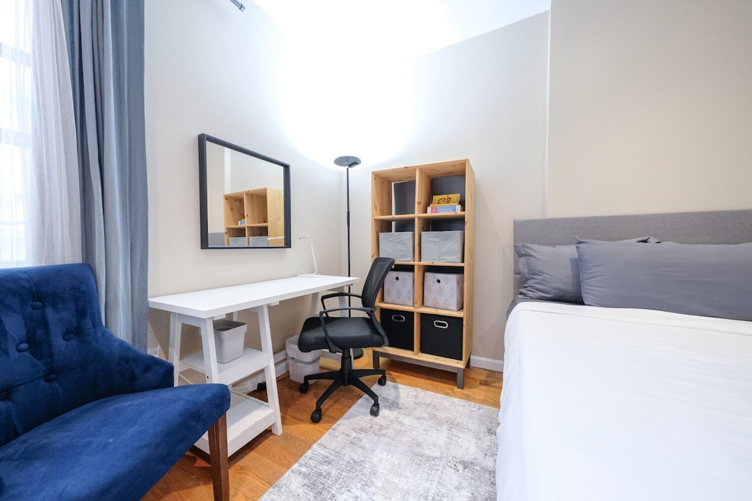 Building Photo - 5 W 101st St