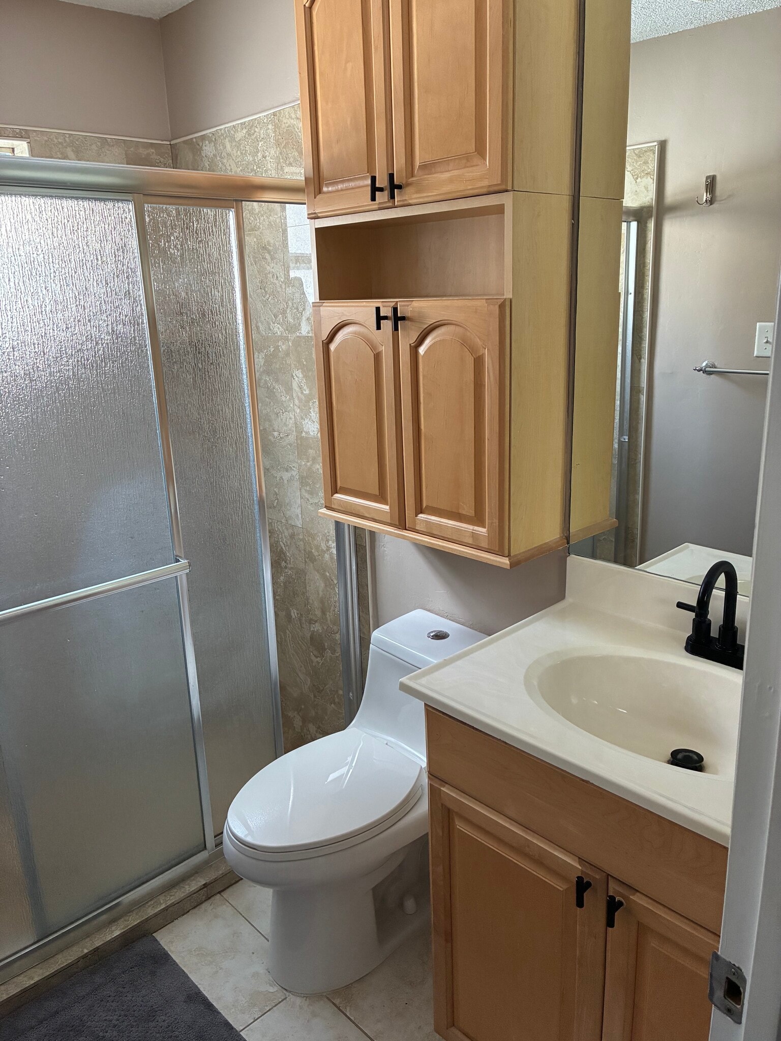 Building Photo - 105 N Bay Hills Blvd