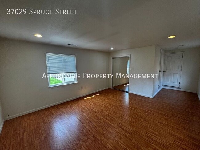 Building Photo - 37029 Spruce St