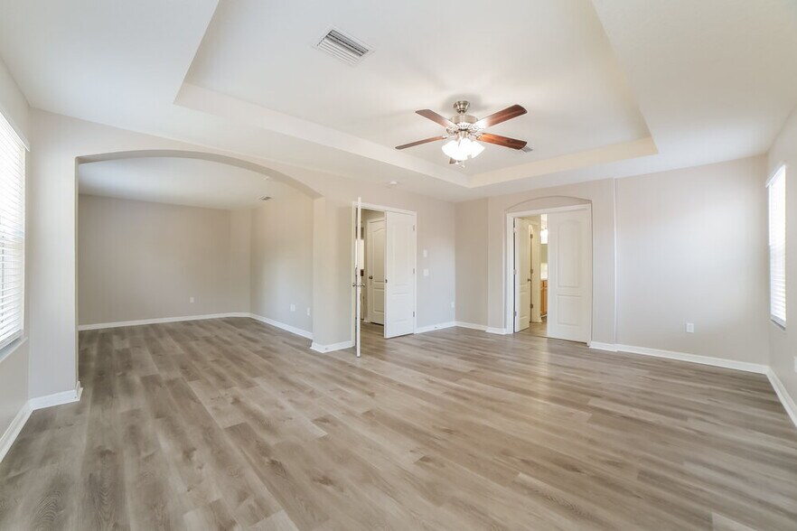 Building Photo - 2702 Kings Surrey Ct