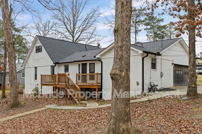 Building Photo - 1304 Dominica Dr