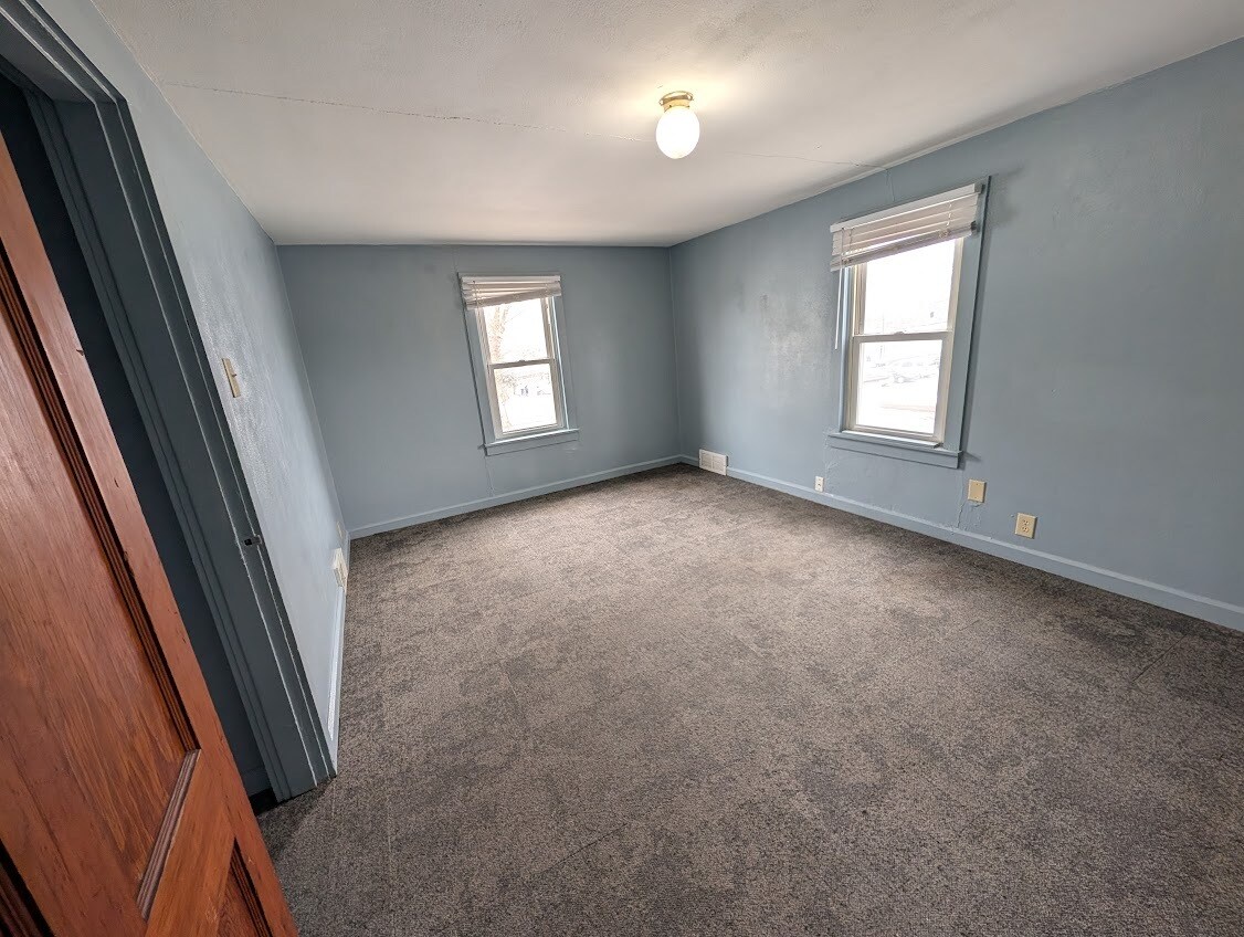 Living Room - 222 Dr Martin Luther King Jr Blvd