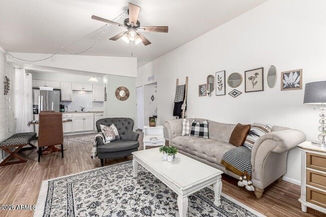 Building Photo - 10362 W Oakmont Dr