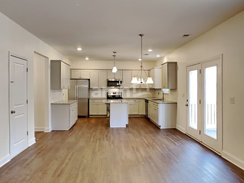 Building Photo - 3597 Okelly Dr