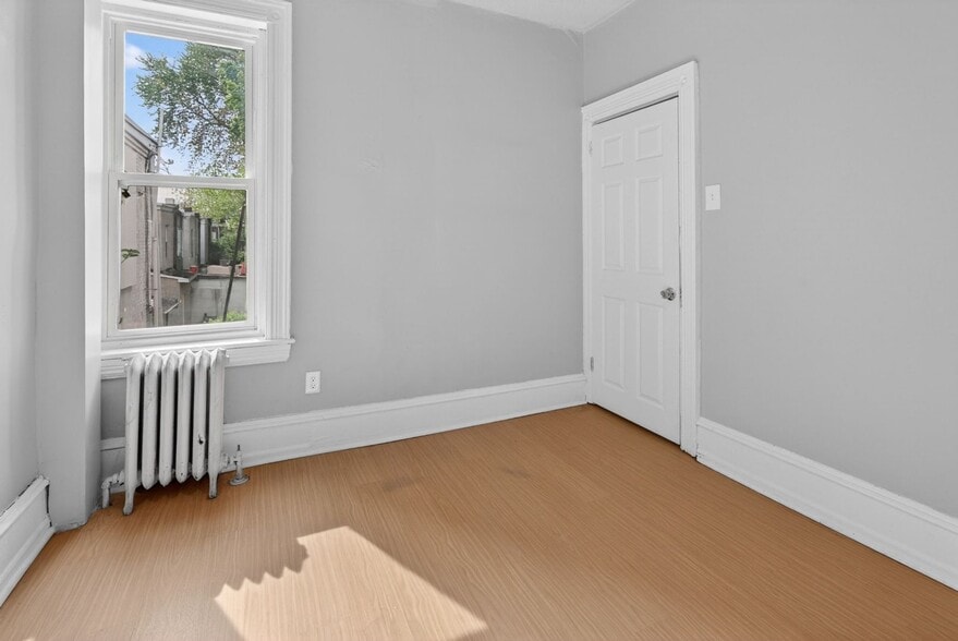 Building Photo - 864 E Chelten Ave