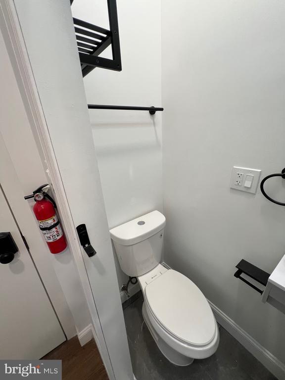 Building Photo - 2145 Elkins Ave