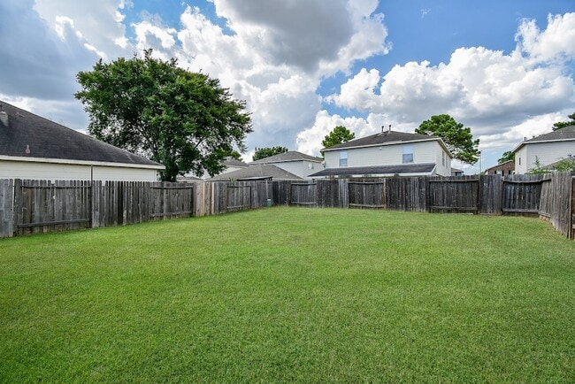 Building Photo - 18214 Olive Leaf Dr