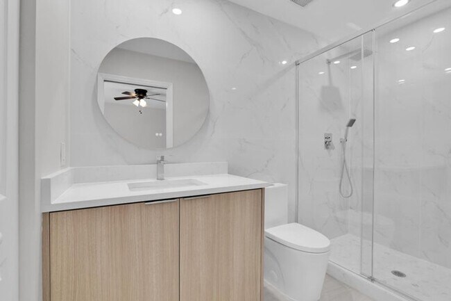 Building Photo - 6599 Old Farm Trail