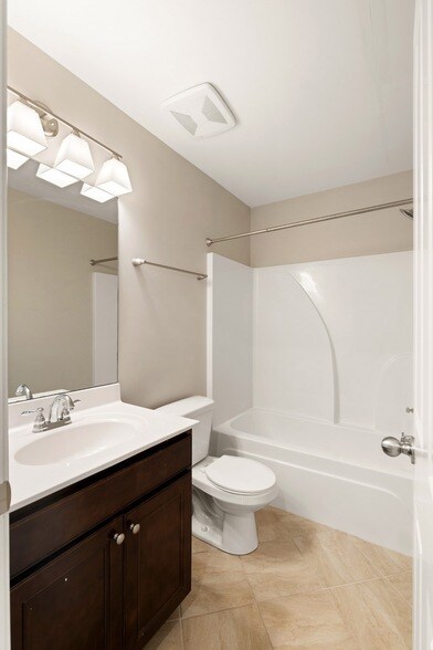 Building Photo - 105 Dursley Ln