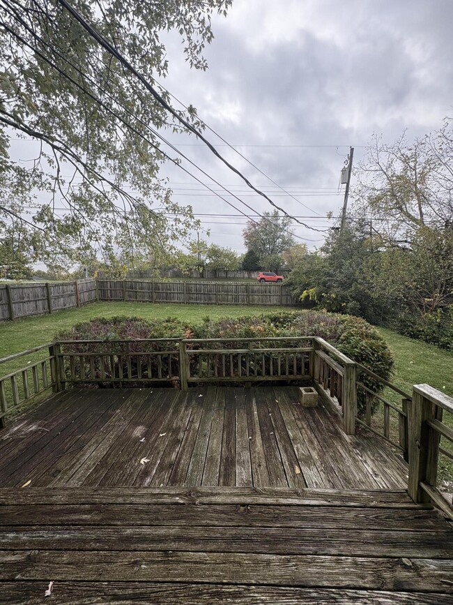 Building Photo - 1280 Ascot Park