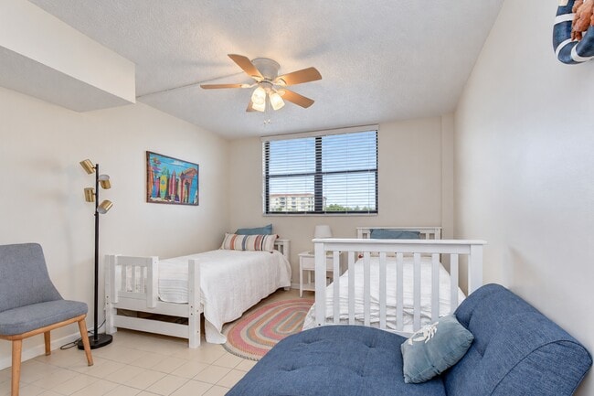 Building Photo - 17580 Gulf Blvd