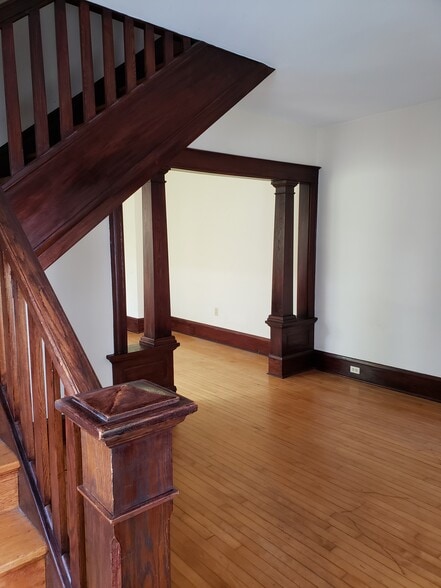 Building Photo - 12 Platt St