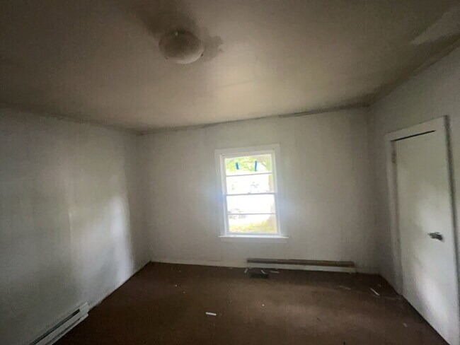 Building Photo - 3 Bedroom 1 bathroom House in Spartanburg SC