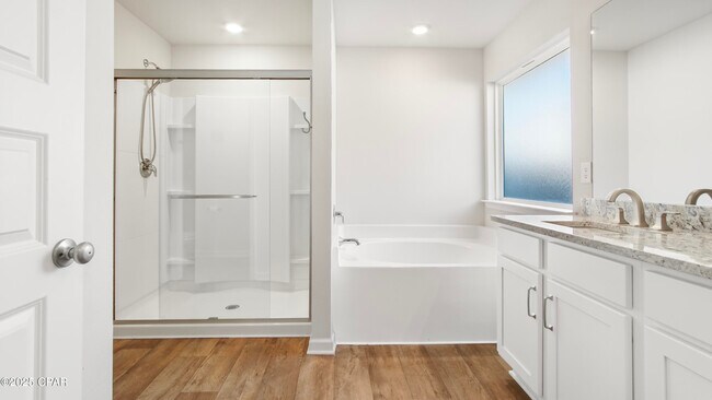 Building Photo - 4028 Silver Spur Rd