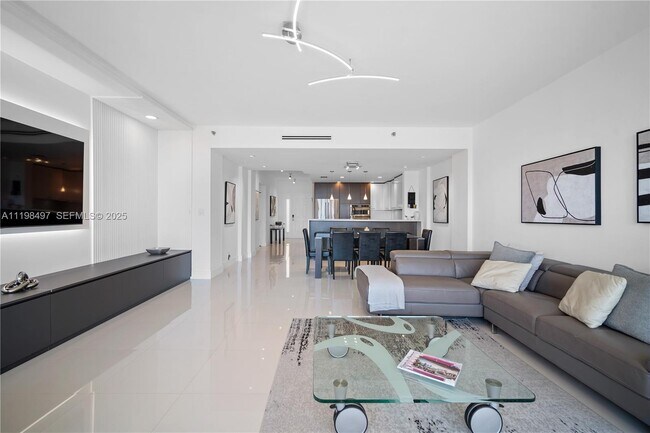 Building Photo - 19234 Fisher Island Dr