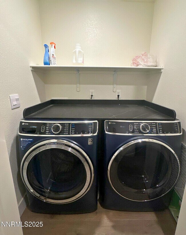 Building Photo - 1243 Cedarhaven Ct