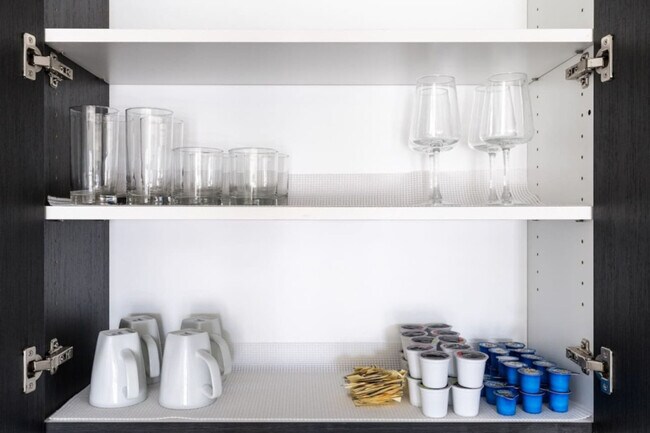 Building Photo - 5821 Elevated Wy