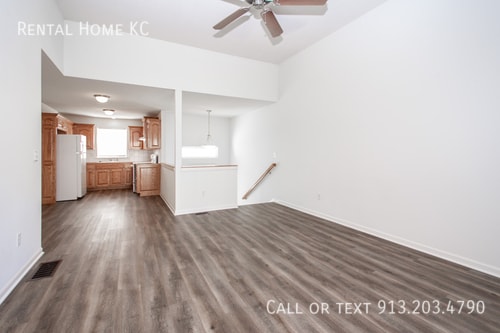 Building Photo - 5905 Brittany St