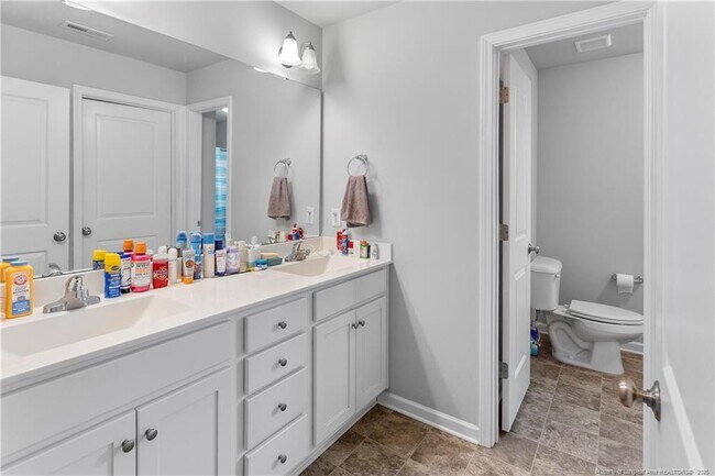 Building Photo - 140 Denning Farms Ln