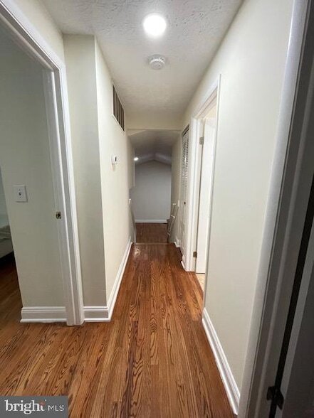 Building Photo - 402 Kojun Ct