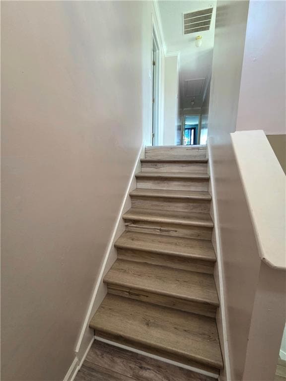 Building Photo - 1696 Central Park Loop