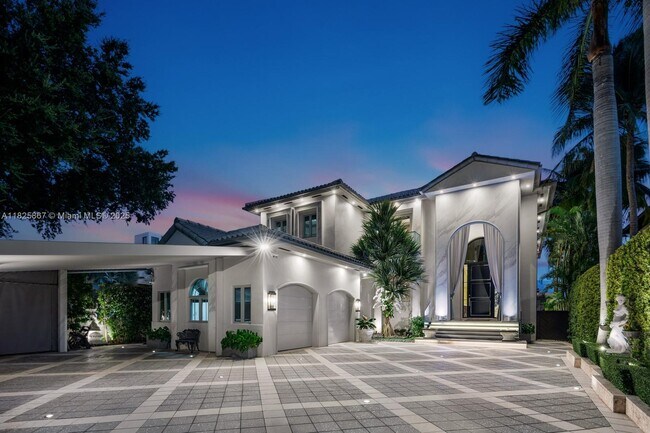 Building Photo - 176 S Hibiscus Dr