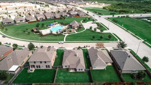 Primary Photo - 556 Bromeliad Dr