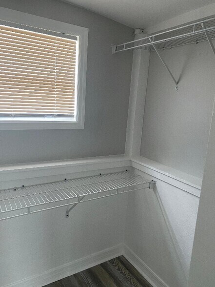 Building Photo - 13805 S Indian River Dr