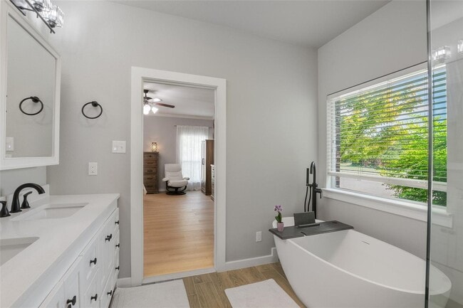 Building Photo - Resort-Style Living in the Heart of Dalton Ranch