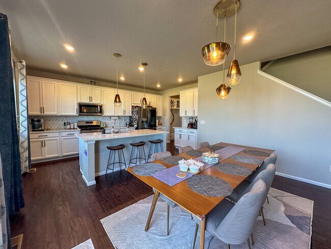 Building Photo - This is what a dream home looks like!