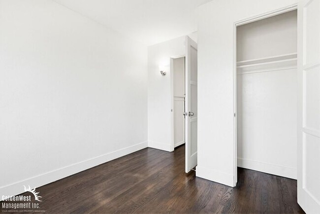 Building Photo - Updated 1Bdm 1Ba Home in San Diego! - MI Special