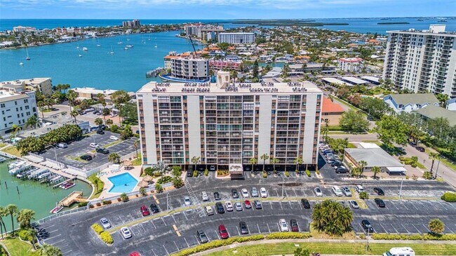 Primary Photo - 255 Dolphin Point
