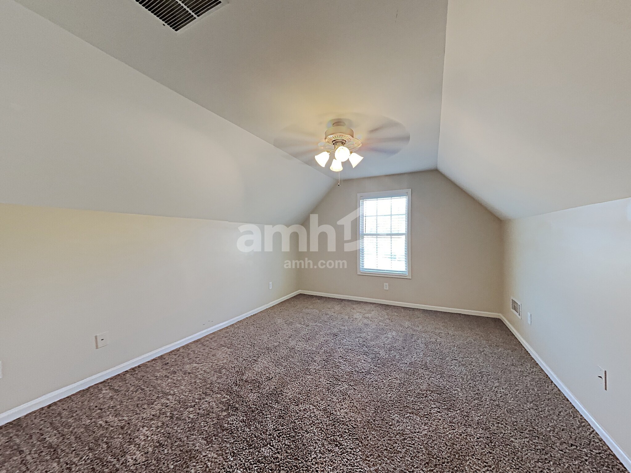 Building Photo - 3815 Hawk Tail Dr