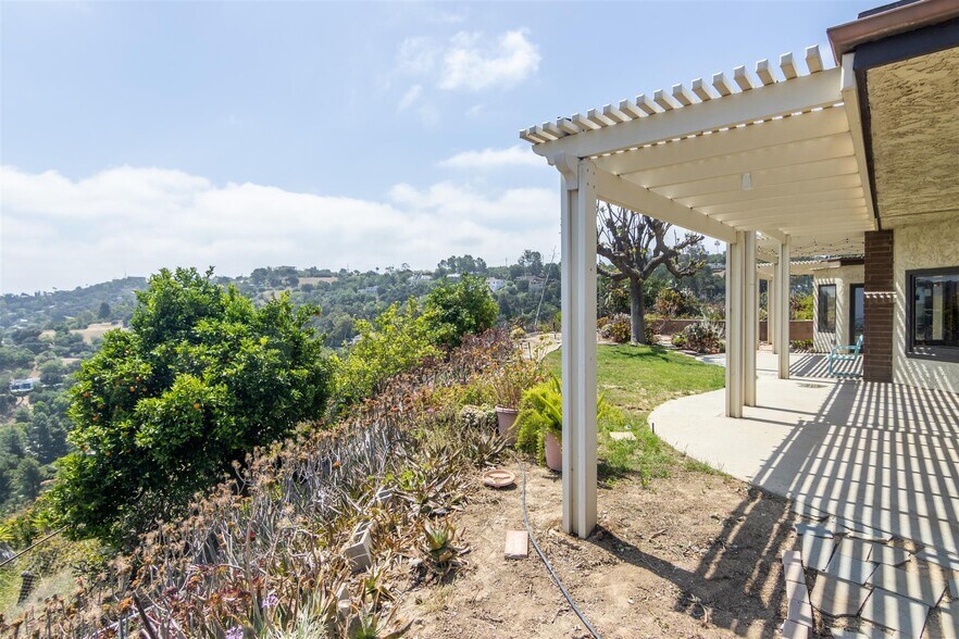Views & Patio - 14676 Deervale Pl